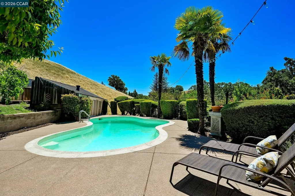861 Holly Hill Drive Walnut Creek CA 94596