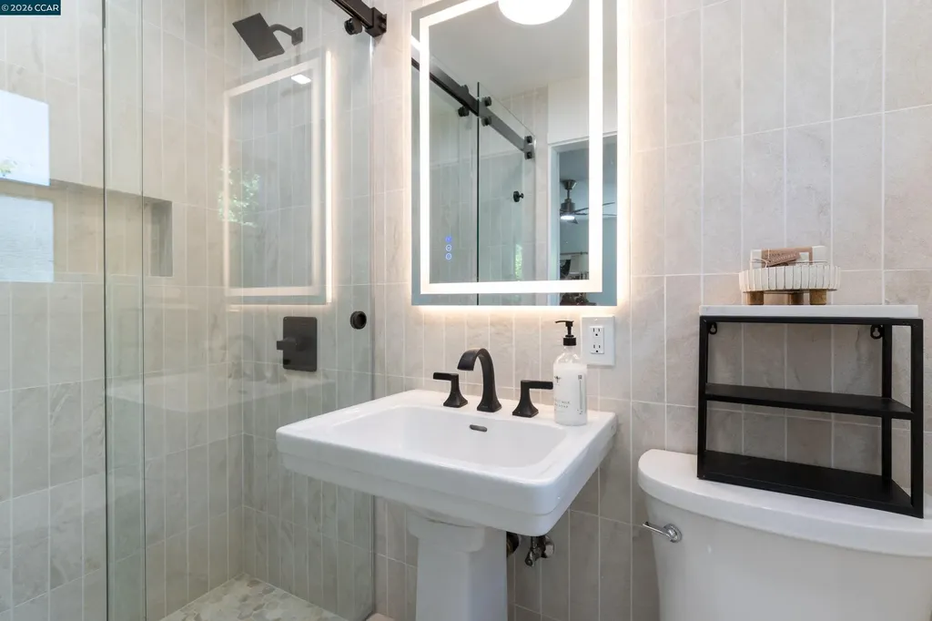 3229 Toyon Terrace Alameda CA 94501