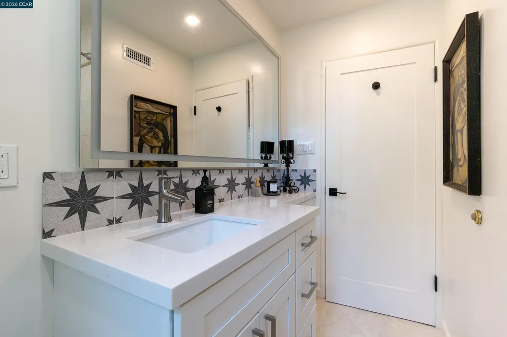 3229 Toyon Terrace Alameda CA 94501
