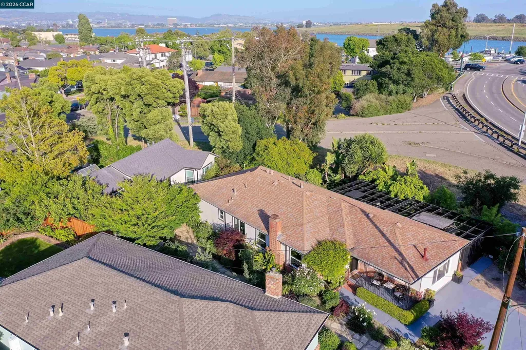 3229 Toyon Terrace Alameda CA 94501