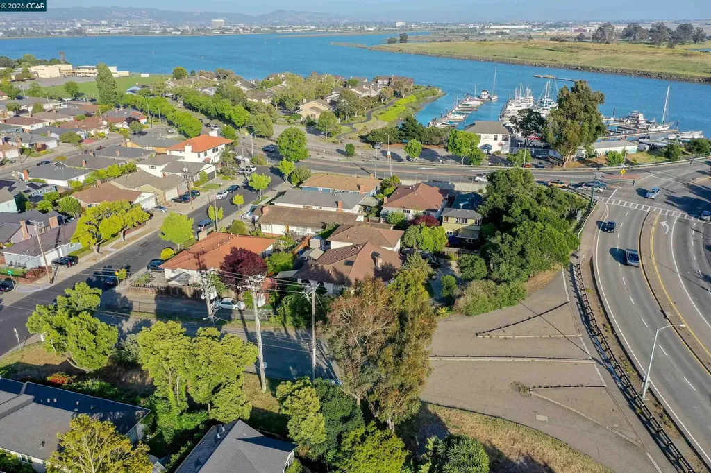 3229 Toyon Terrace Alameda CA 94501