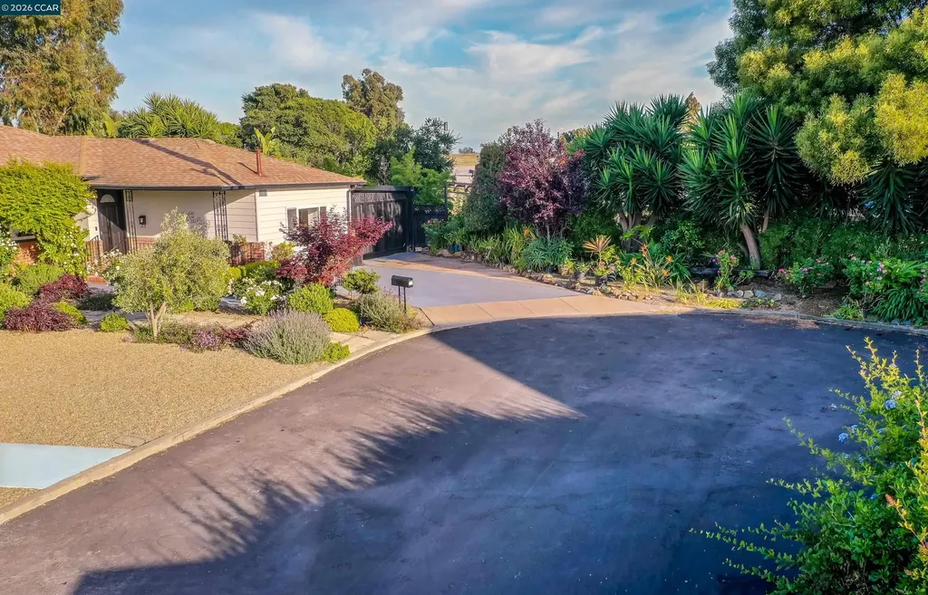 3229 Toyon Terrace Alameda CA 94501