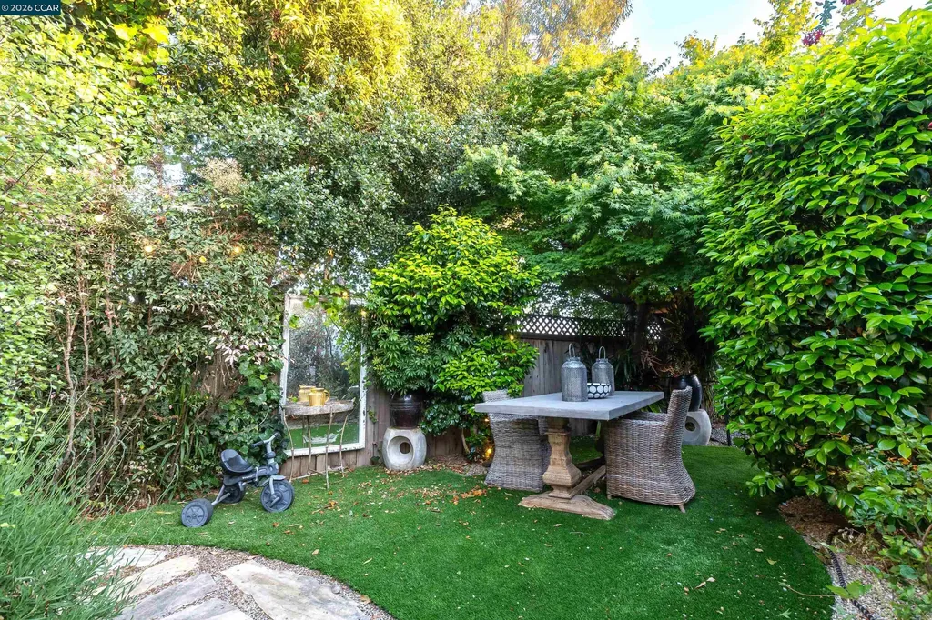 3229 Toyon Terrace Alameda CA 94501