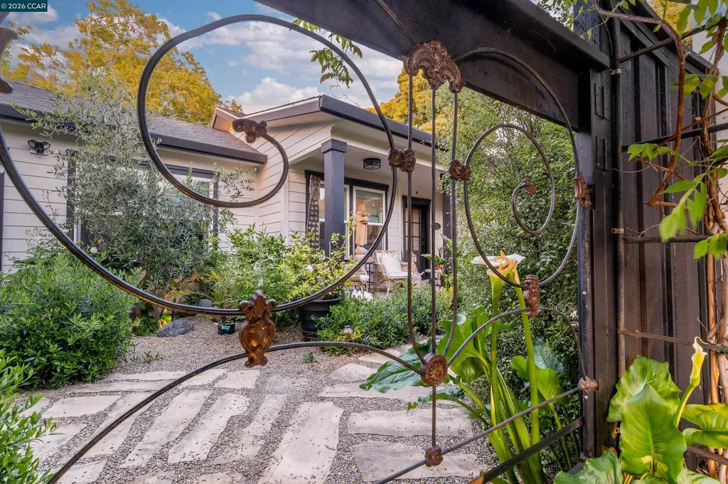 3229 Toyon Terrace Alameda CA 94501