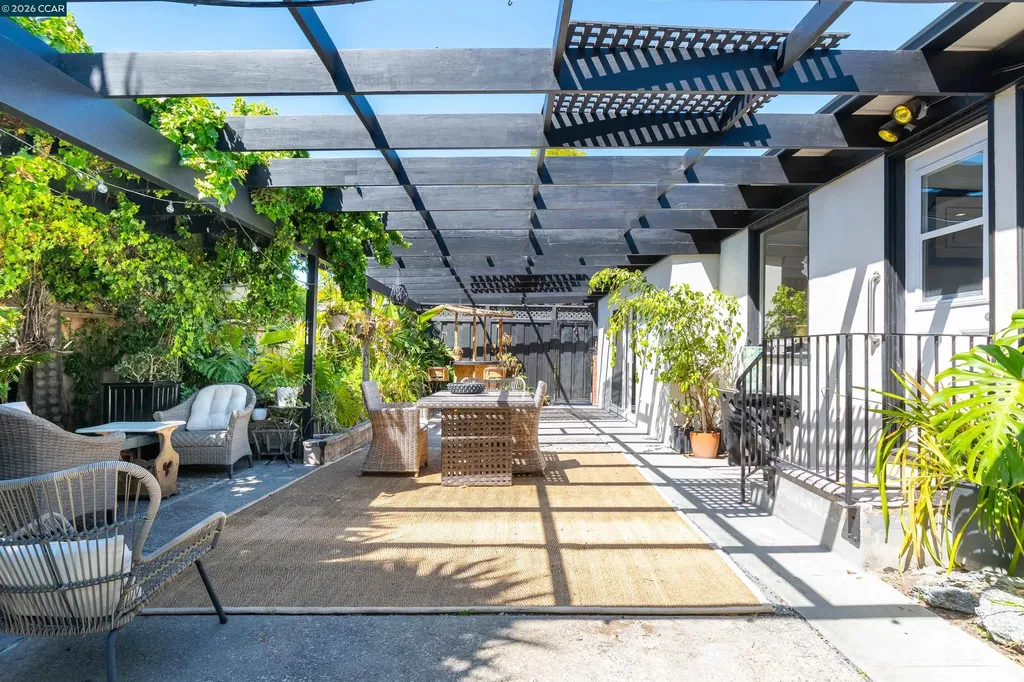 3229 Toyon Terrace Alameda CA 94501
