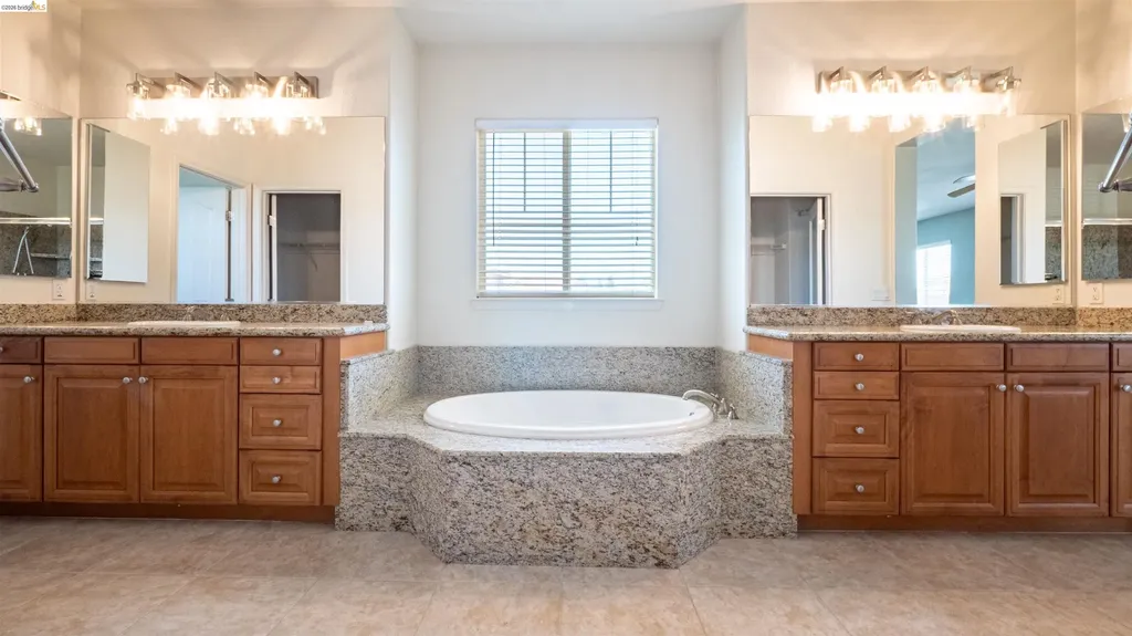 2012 Mint Drive Brentwood CA 94513