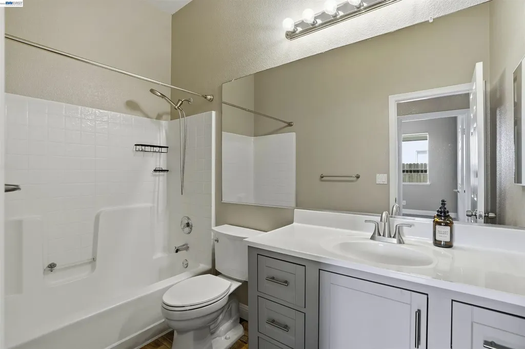 1016 Carpinteria Antioch CA 94509