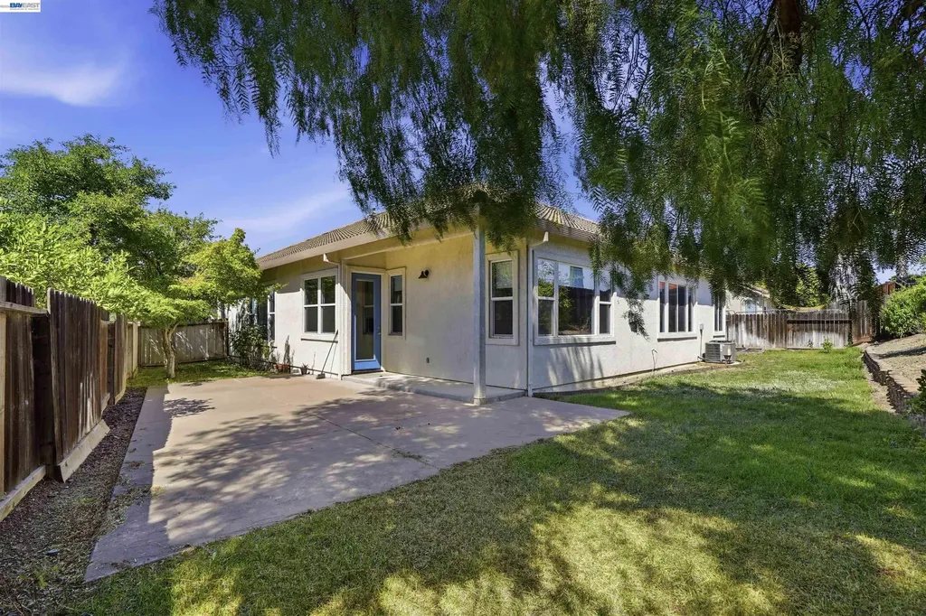 1016 Carpinteria Antioch CA 94509