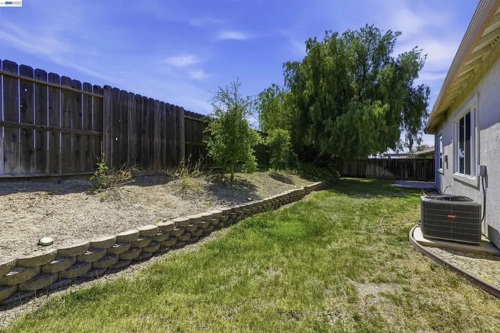 1016 Carpinteria Antioch CA 94509