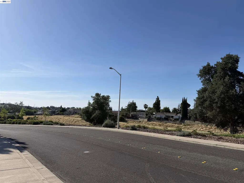 1016 Carpinteria Antioch CA 94509