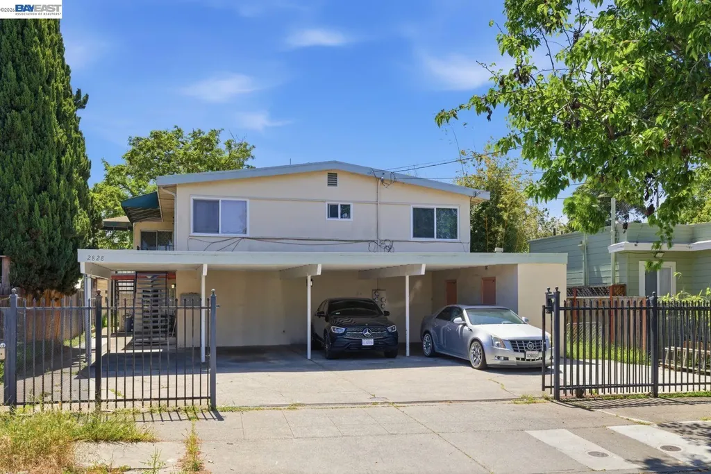 2828 Viola Street Oakland CA 94619