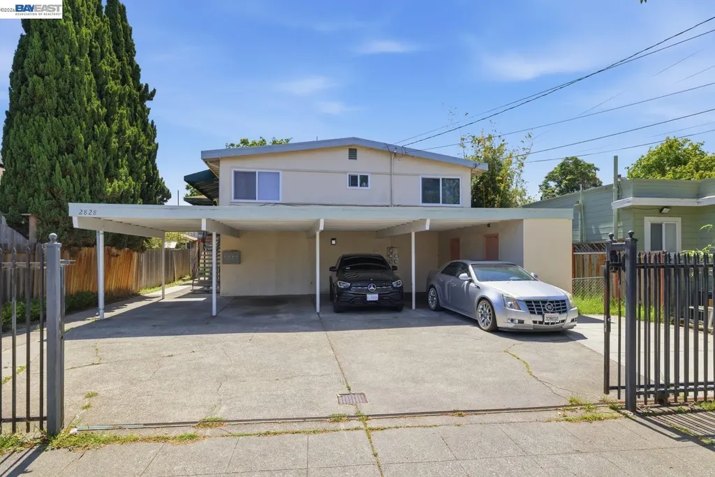 2828 Viola Street Oakland CA 94619