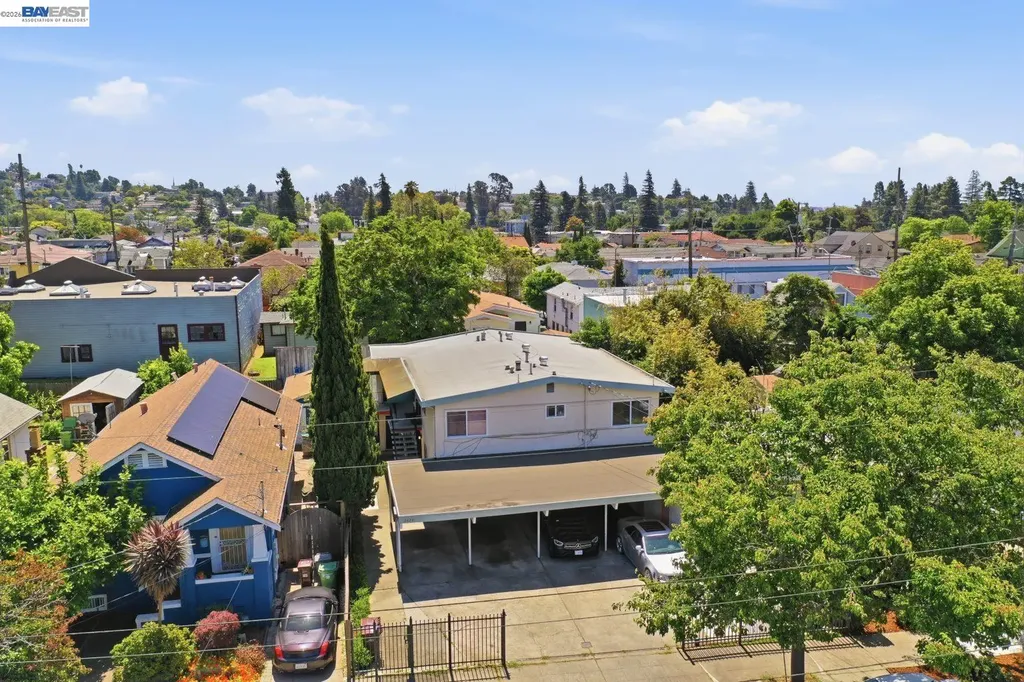 2828 Viola Street Oakland CA 94619
