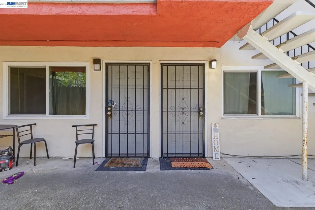 2828 Viola Street Oakland CA 94619