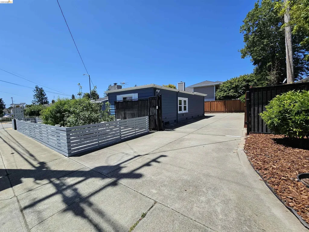 19375 Parsons Avenue Castro Valley CA 94546