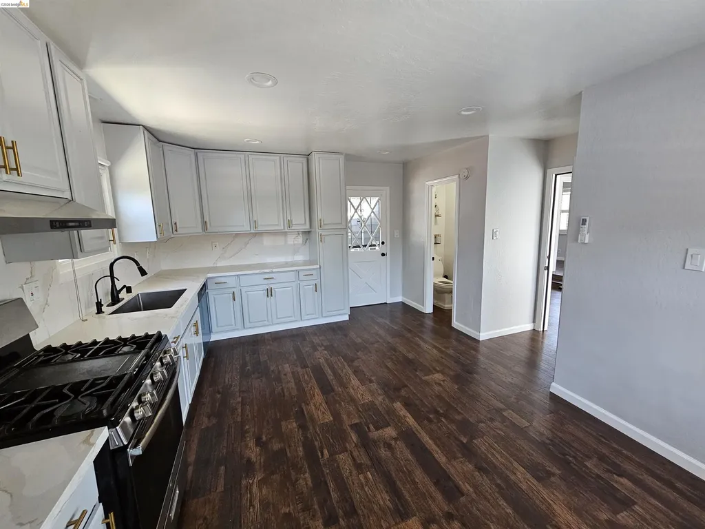 19375 Parsons Avenue Castro Valley CA 94546