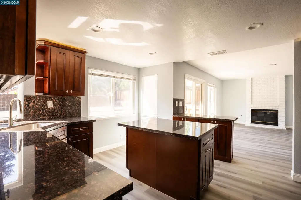 4437 Deerfield Drive Antioch CA 94531