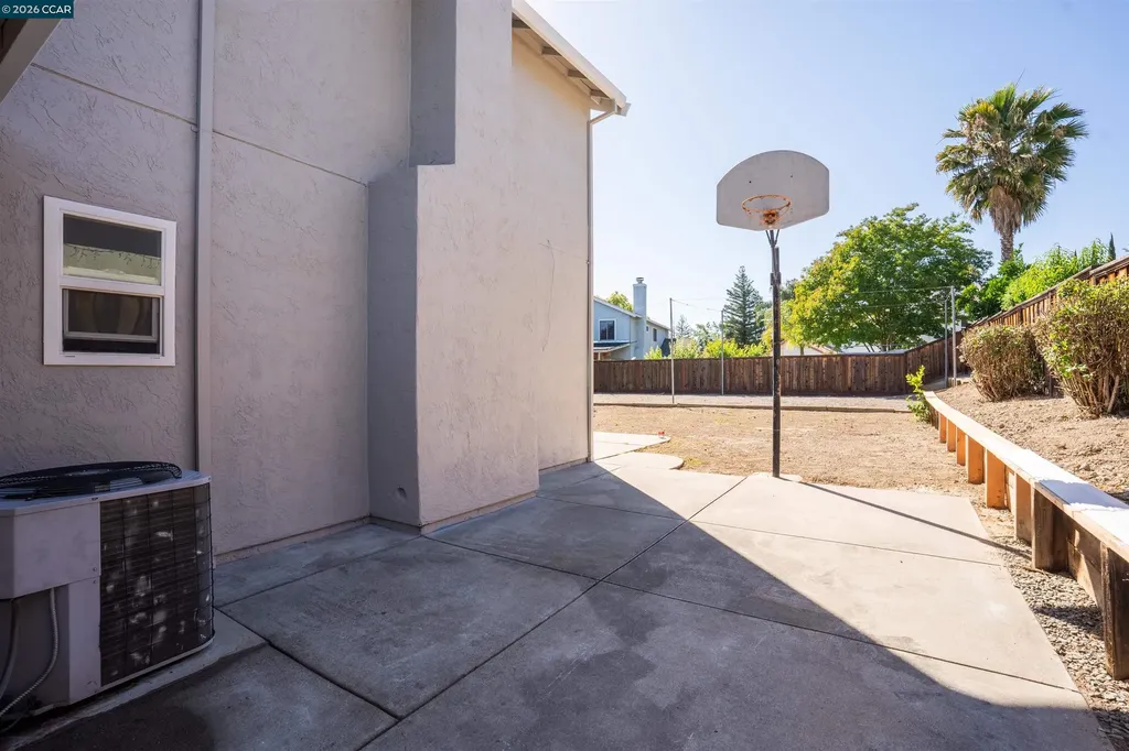 4437 Deerfield Drive Antioch CA 94531
