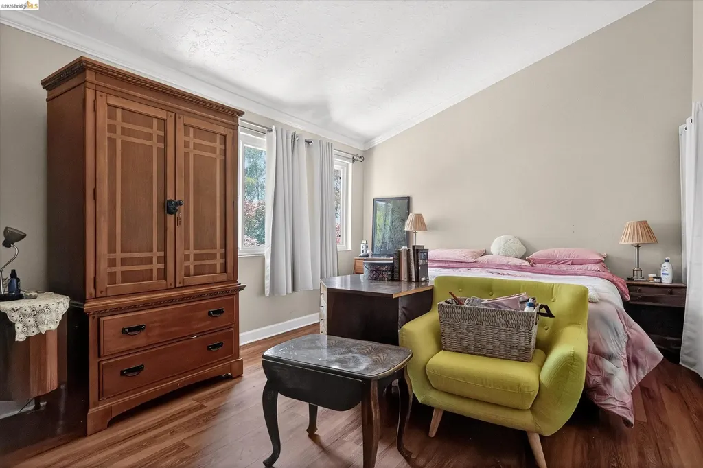 47 Turtle Creek Street Oakland CA 94605