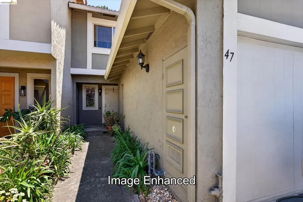 47 Turtle Creek Street Oakland CA 94605