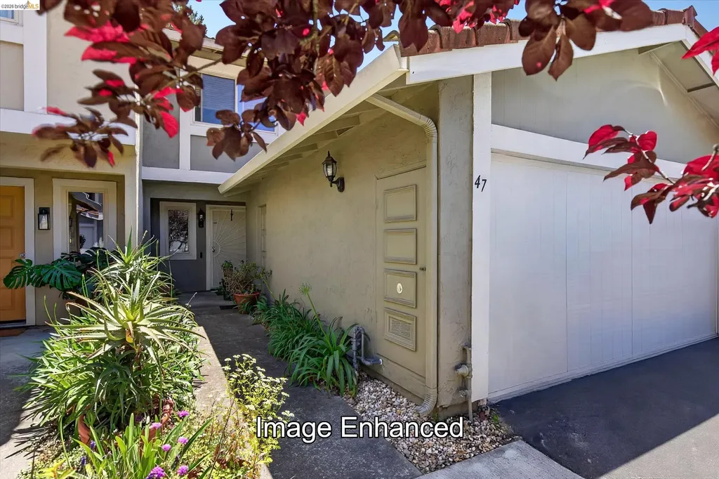 47 Turtle Creek Street Oakland CA 94605