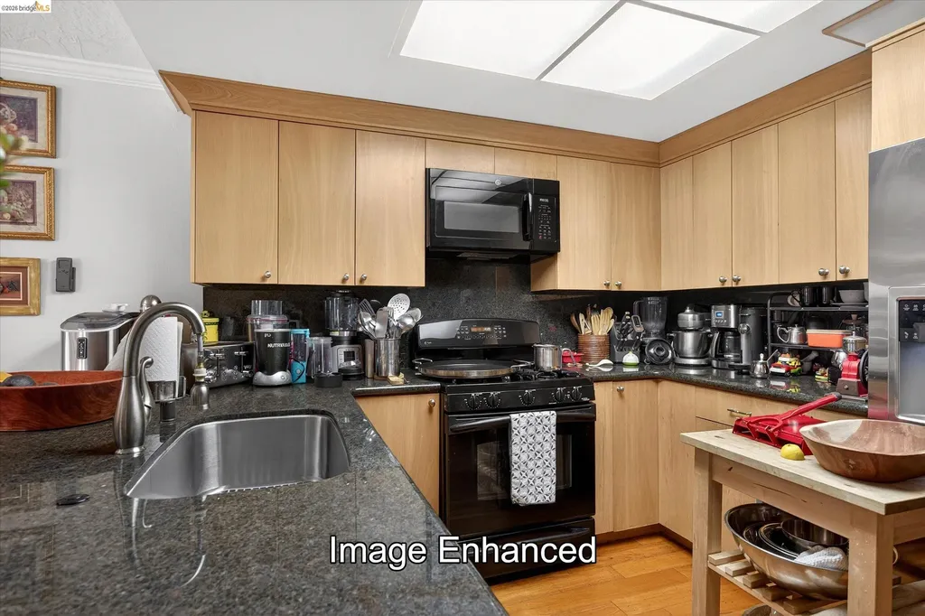 47 Turtle Creek Street Oakland CA 94605