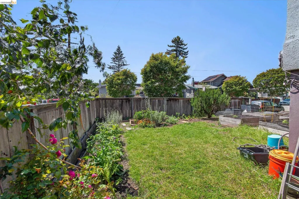 1239 Berkeley Way Berkeley CA 94702