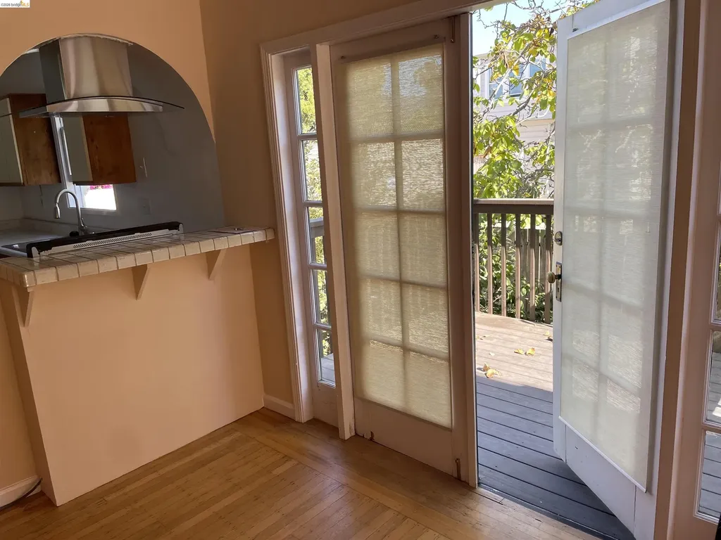 1239 Berkeley Way Berkeley CA 94702