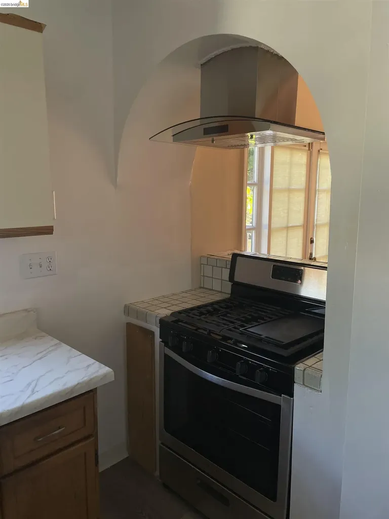 1239 Berkeley Way Berkeley CA 94702