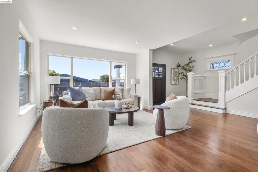 3306 West Street Oakland CA 94608