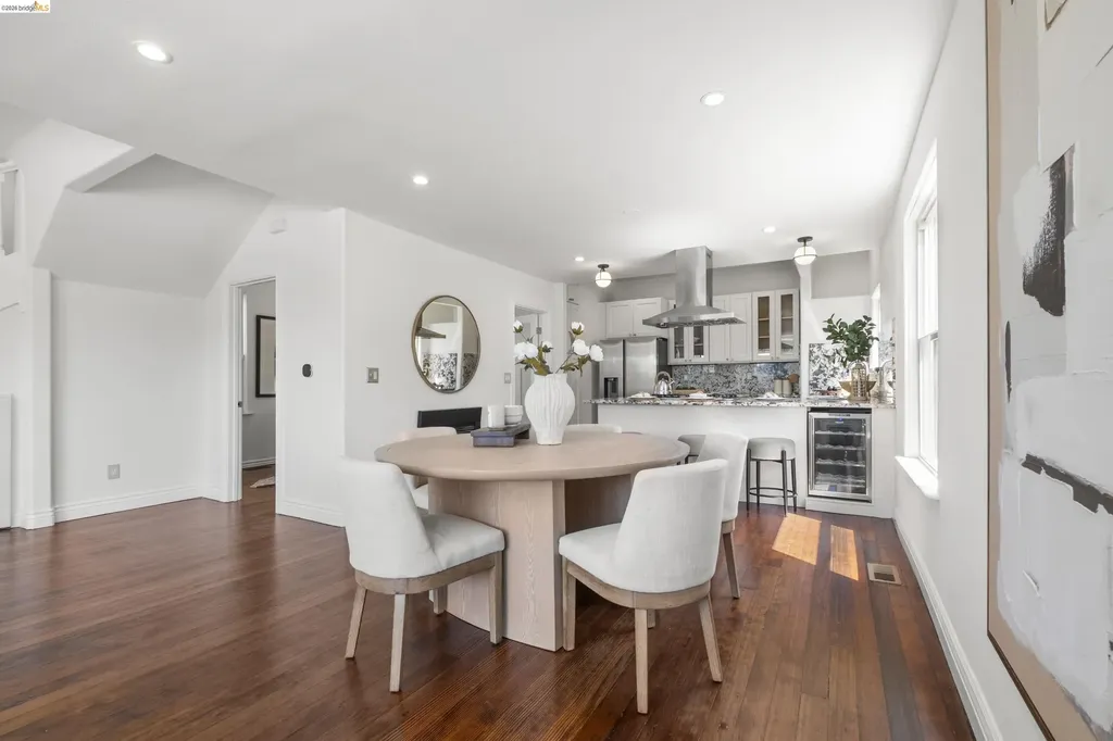 3306 West Street Oakland CA 94608