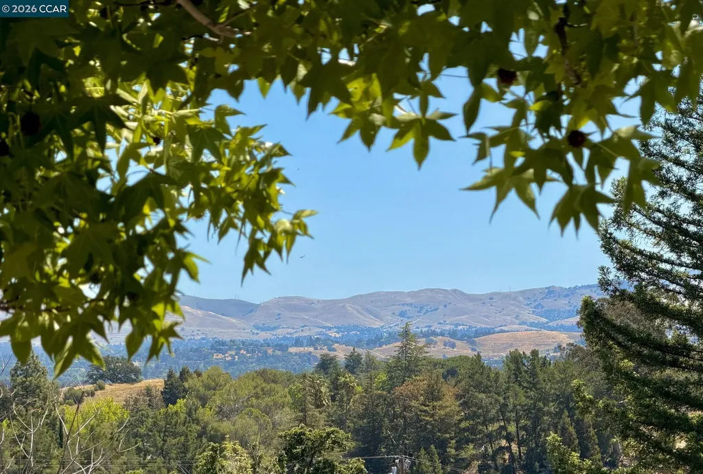 10 Swansea Lane Pleasant Hill CA 94523