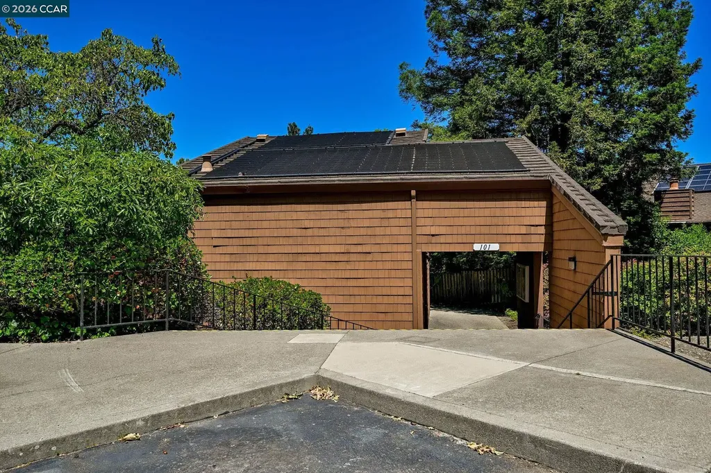10 Swansea Lane Pleasant Hill CA 94523