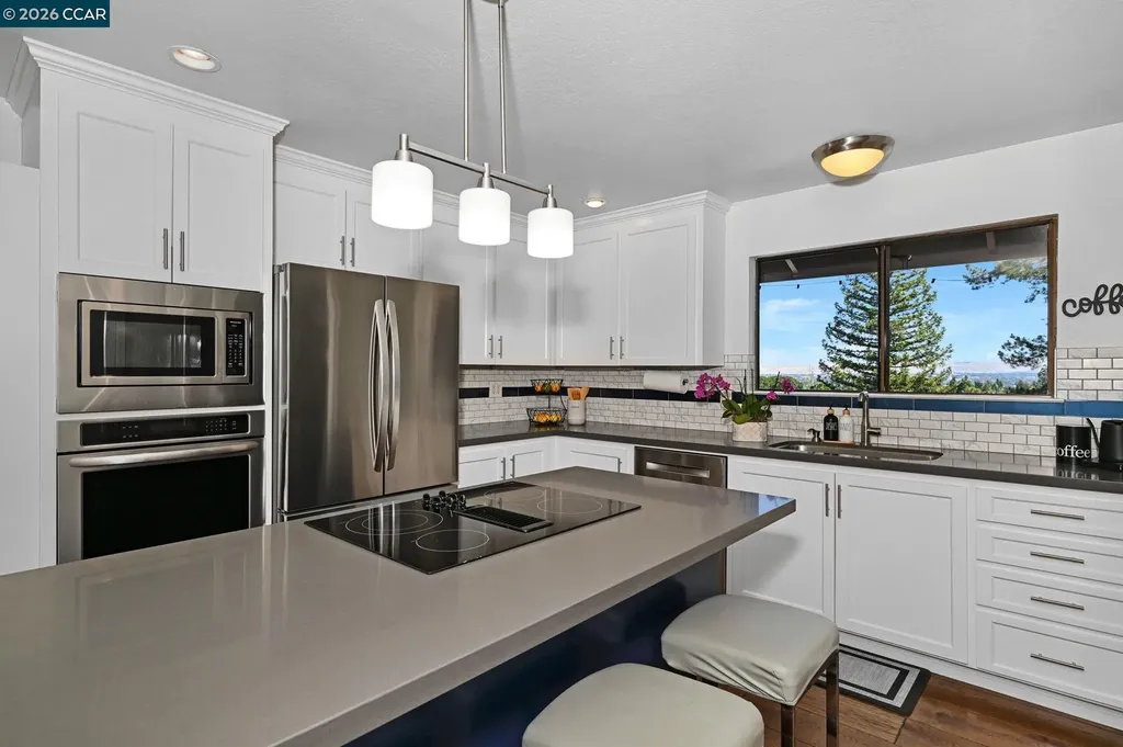 10 Swansea Lane Pleasant Hill CA 94523