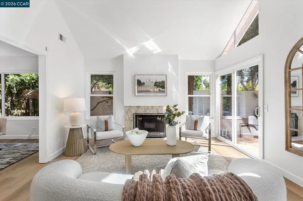 2407 Bay Meadows Circle Pleasanton CA 94566