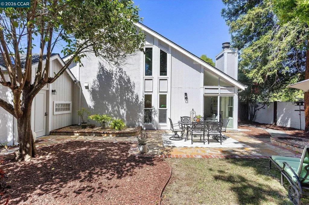 2407 Bay Meadows Circle Pleasanton CA 94566