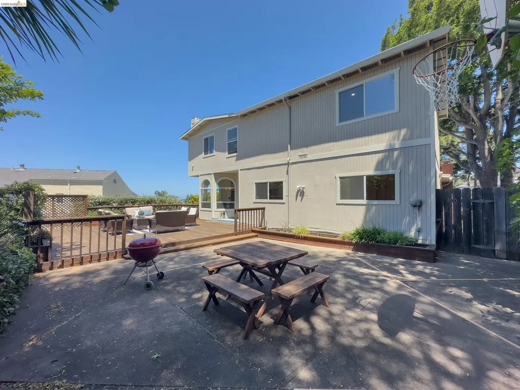 2546 Alva Avenue El Cerrito CA 94530