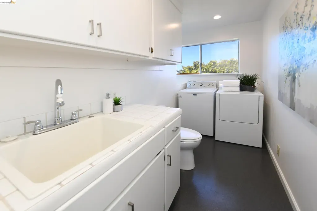 2546 Alva Avenue El Cerrito CA 94530