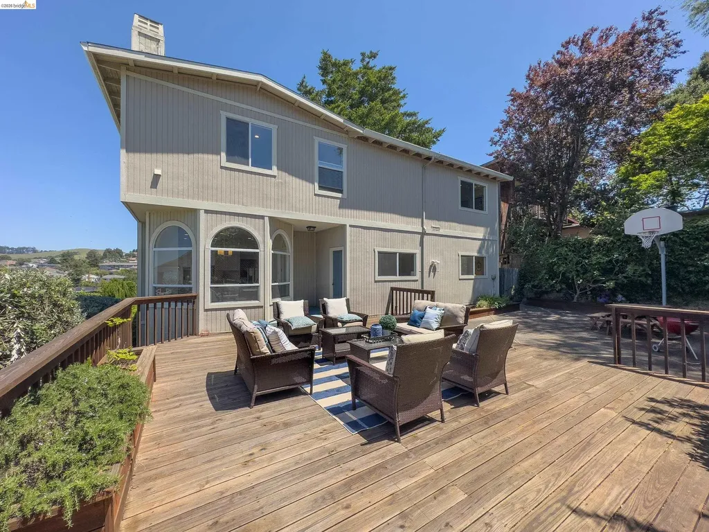 2546 Alva Avenue El Cerrito CA 94530