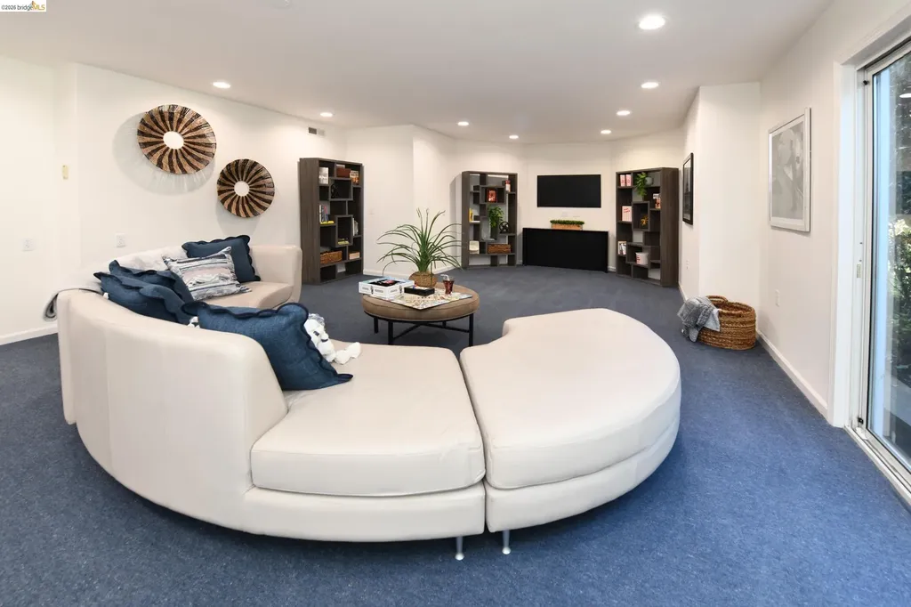 2546 Alva Avenue El Cerrito CA 94530