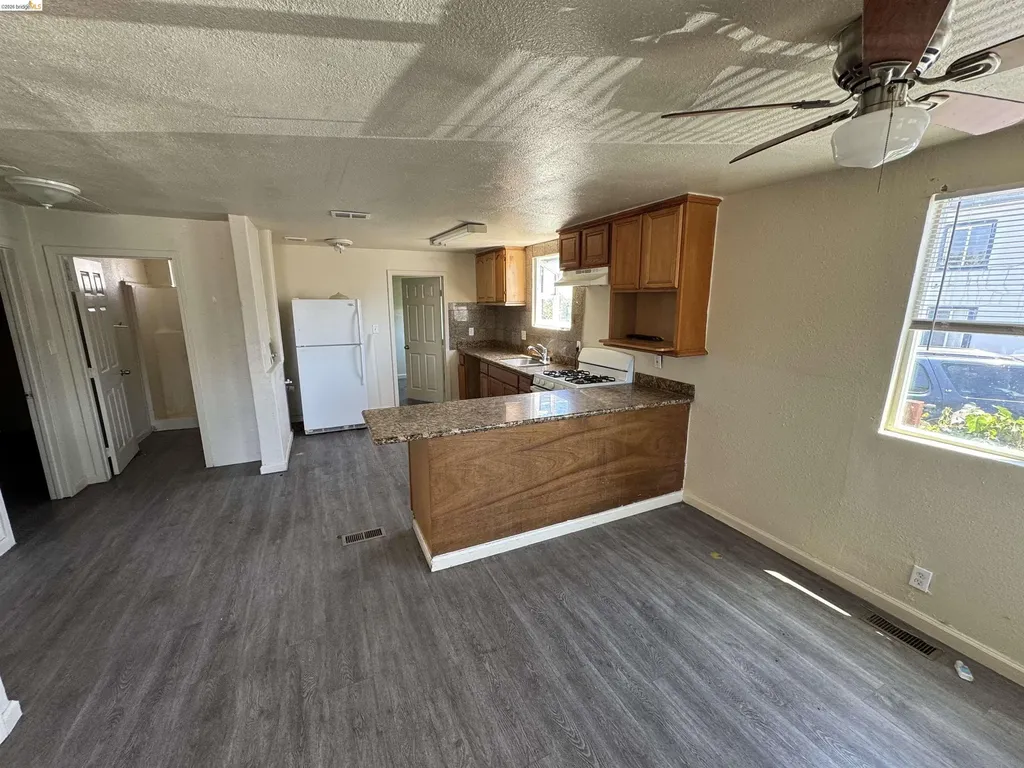 1602 87th Avenue Oakland CA 94621
