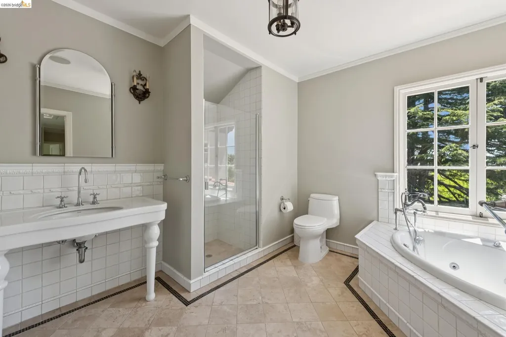 15 Selborne Drive Piedmont CA 94611