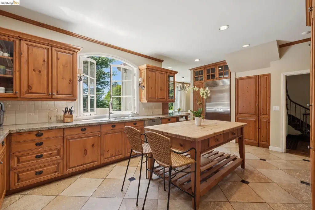 15 Selborne Drive Piedmont CA 94611