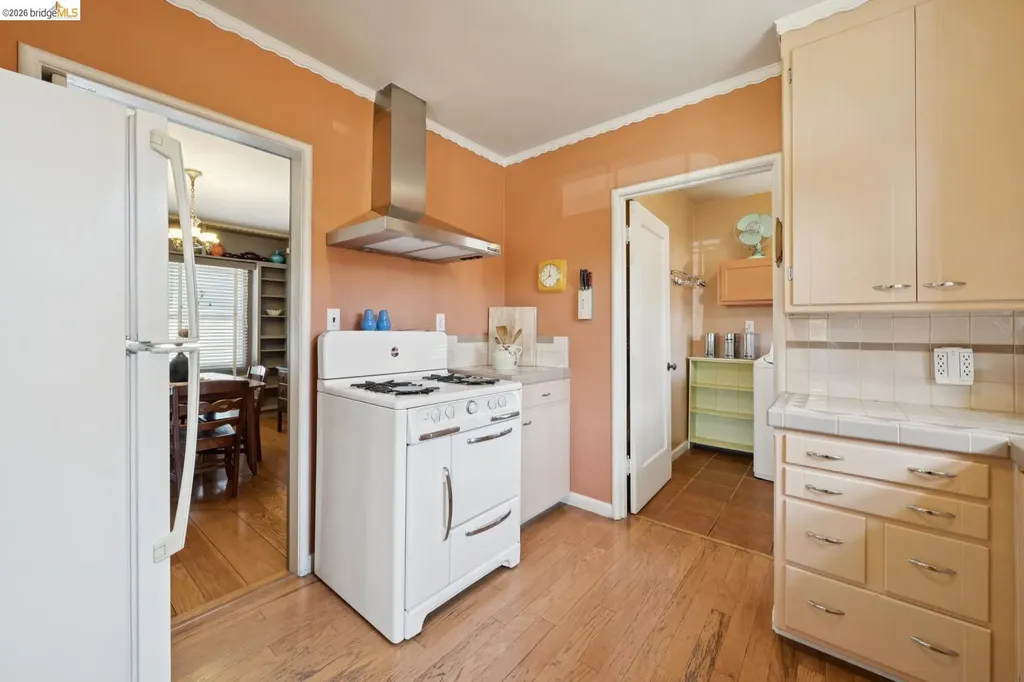 200 Broadmoor Boulevard San Leandro CA 94577