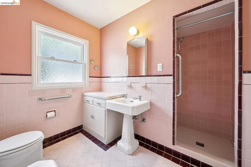 200 Broadmoor Boulevard San Leandro CA 94577