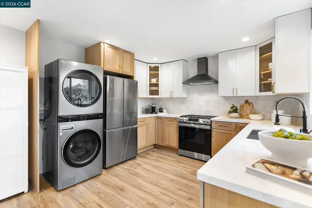 5924 Balboa Drive Oakland CA 94611