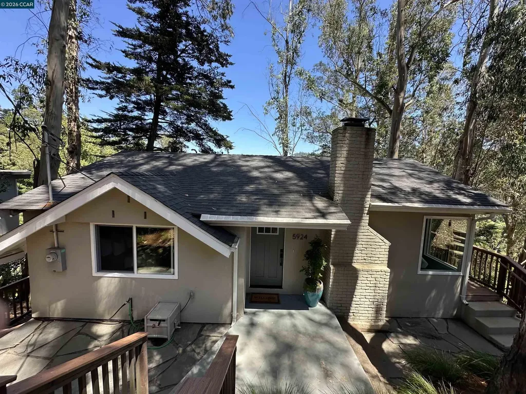 5924 Balboa Drive Oakland CA 94611