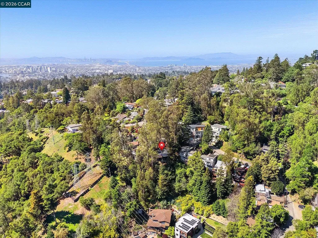 5924 Balboa Drive Oakland CA 94611