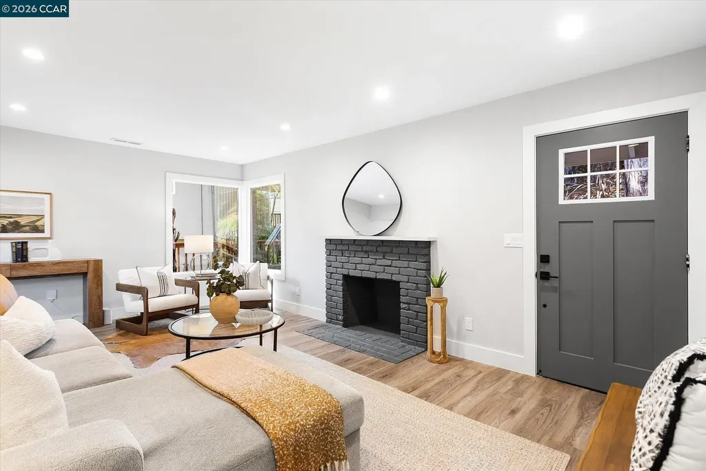 5924 Balboa Drive Oakland CA 94611