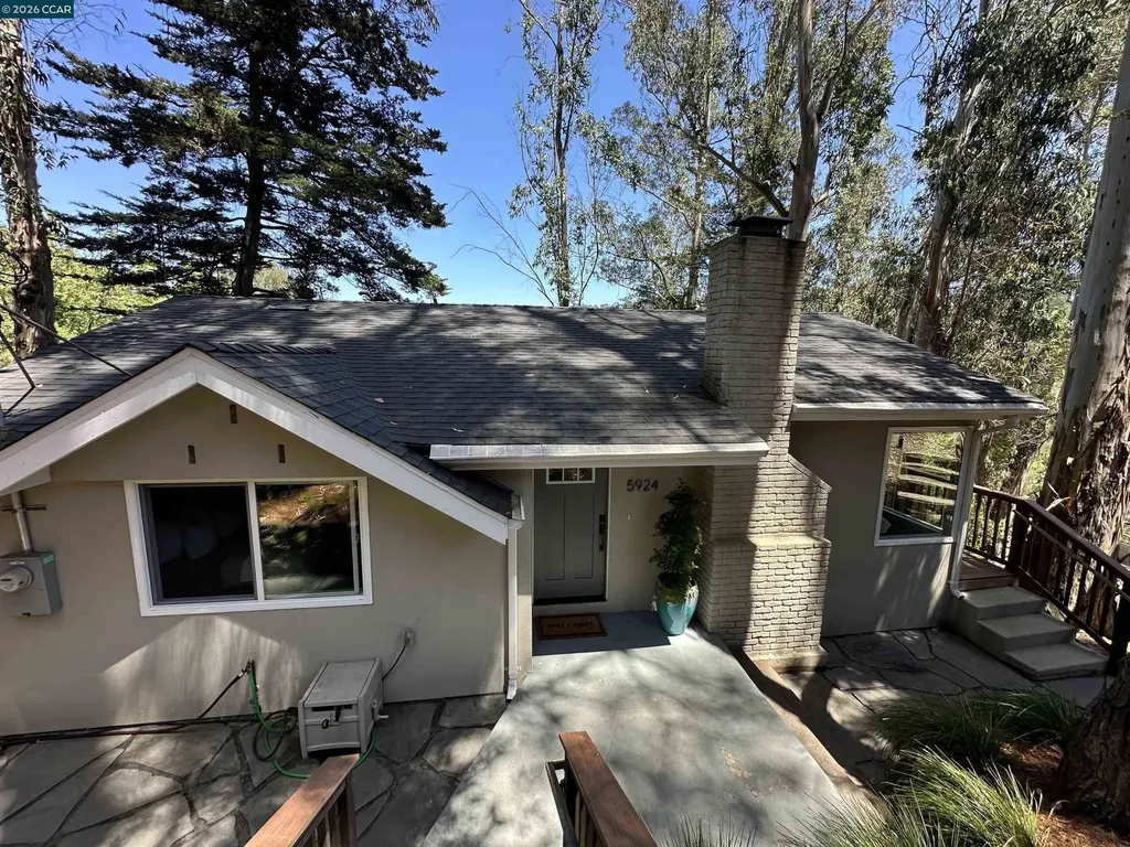 5924 Balboa Drive Oakland CA 94611
